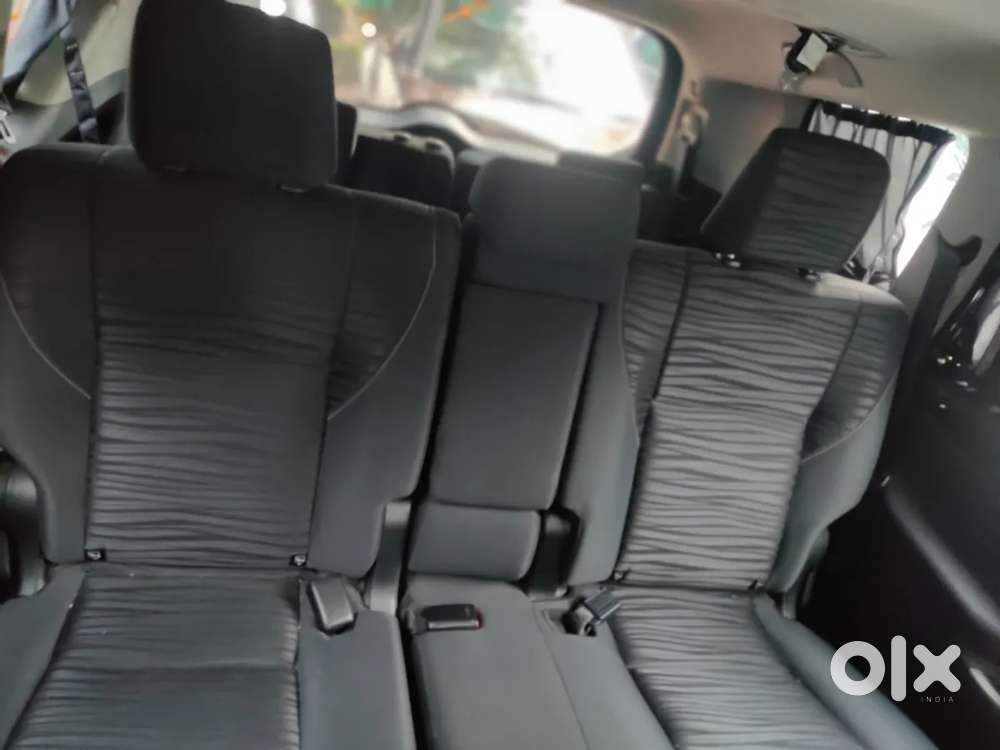 Toyota Innova Crysta 2.4 V 7 Str, 2017, Diesel