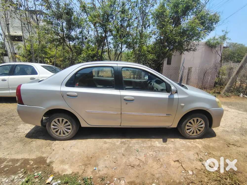 Toyota Etios 2011 Petrol 69800 Km Driven