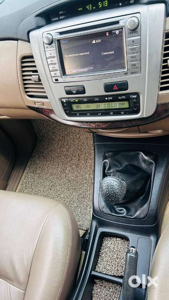 Toyota Innova 2.5 Z Diesel 7 Seater Bs Iv, 2016, Diesel