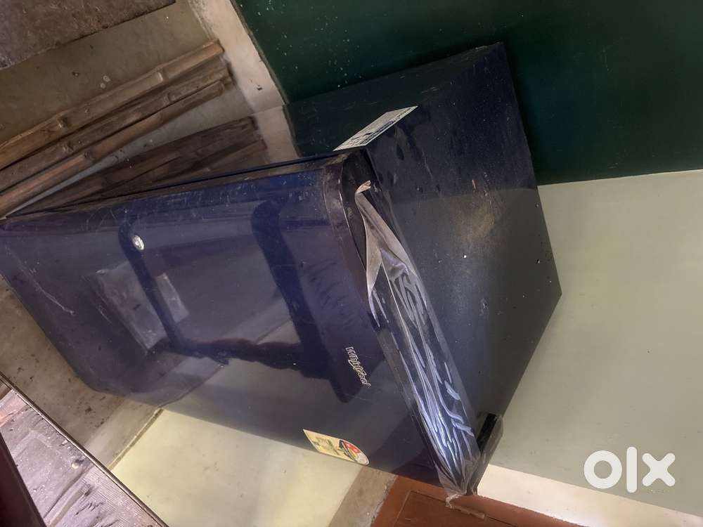 Refrigerator whirlpool 184ltr