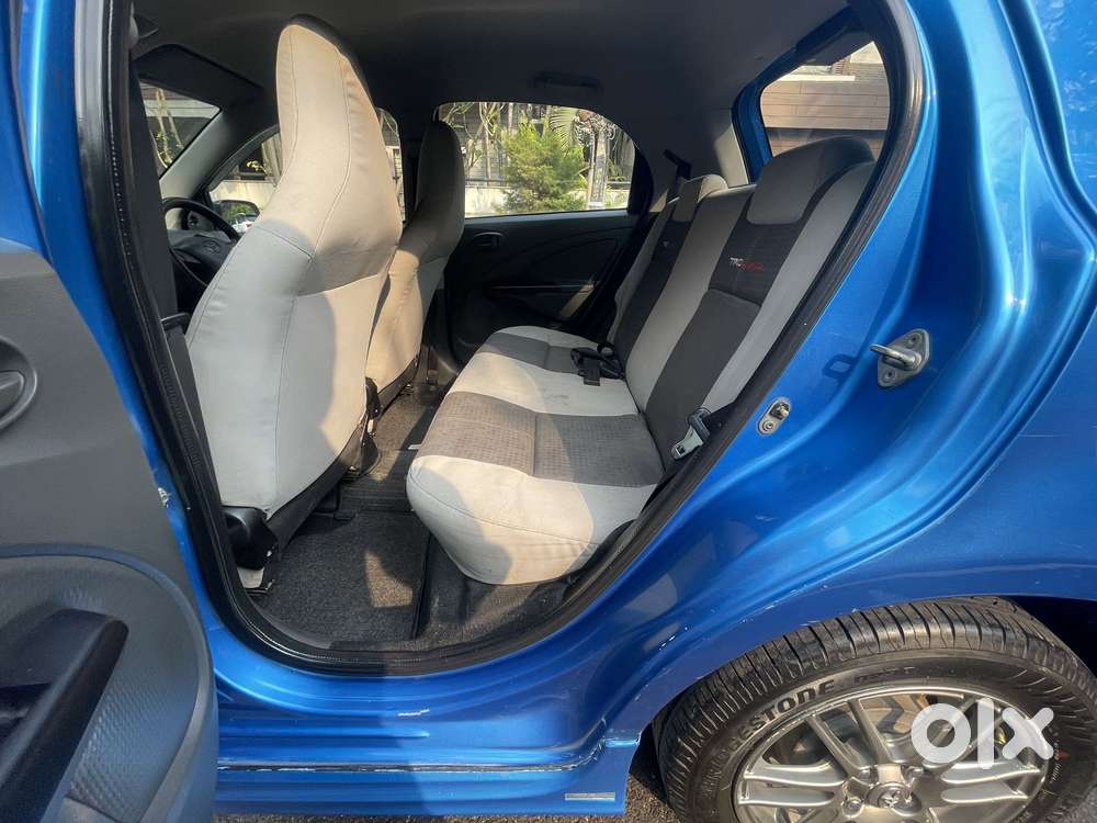 Toyota Etios Liva, 2012, Petrol