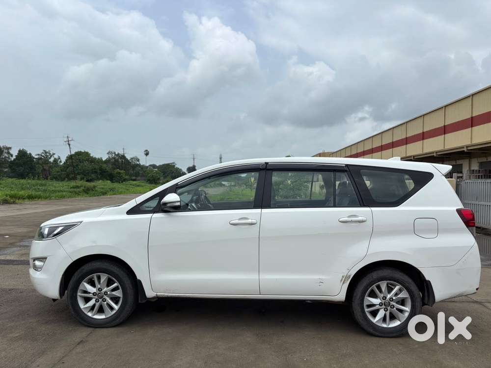 Toyota Innova Crysta 2.4 G Mt 8s, 2017, Diesel