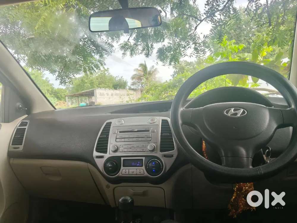 Hyundai I20 2012 Model Car