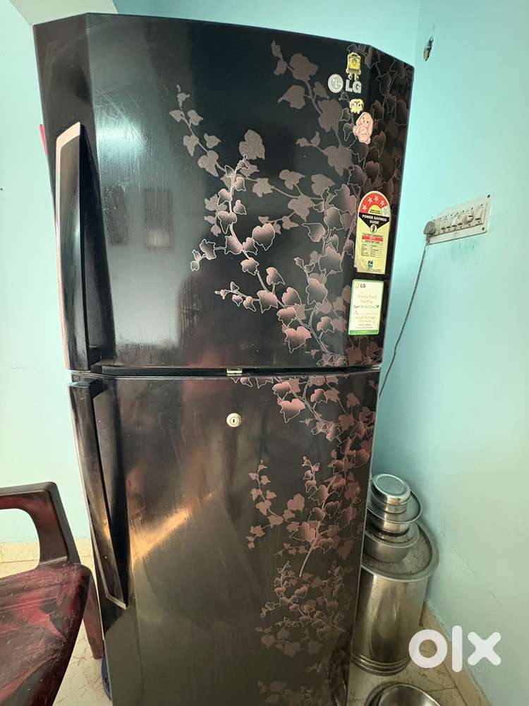LG 260 Litres Refrigerator (2012 Model) - 4 Star, Good Condition