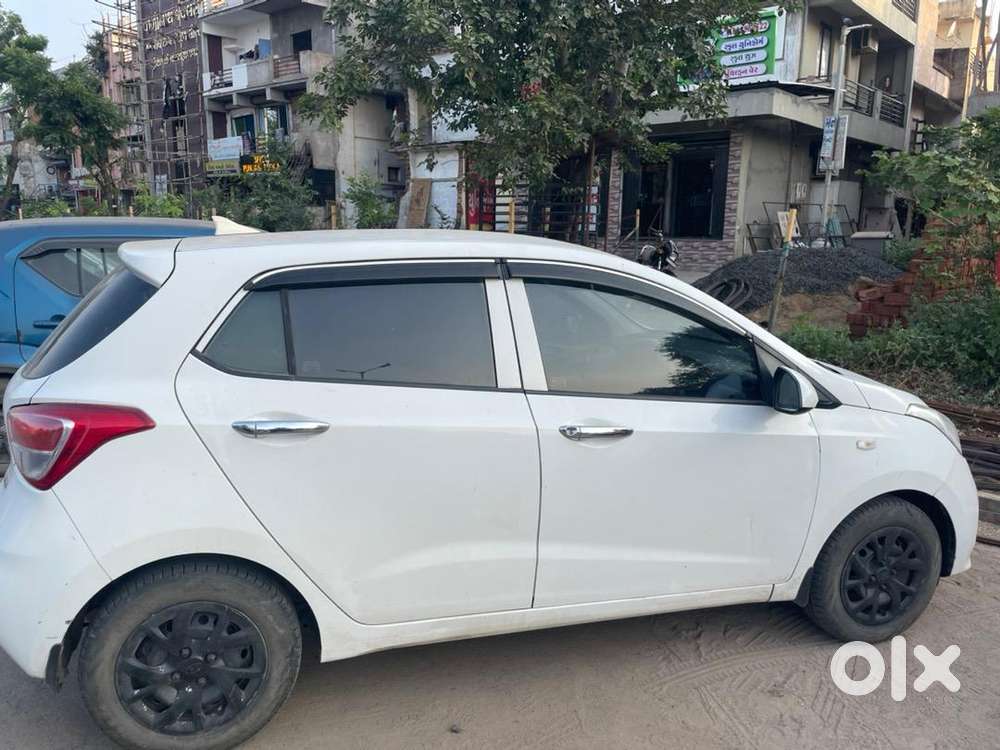 Hyundai Grand I10 2018 Petrol Well Maintained