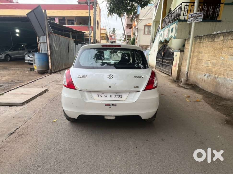Maruti Suzuki Swift Vxi + Manual, 2012, Petrol