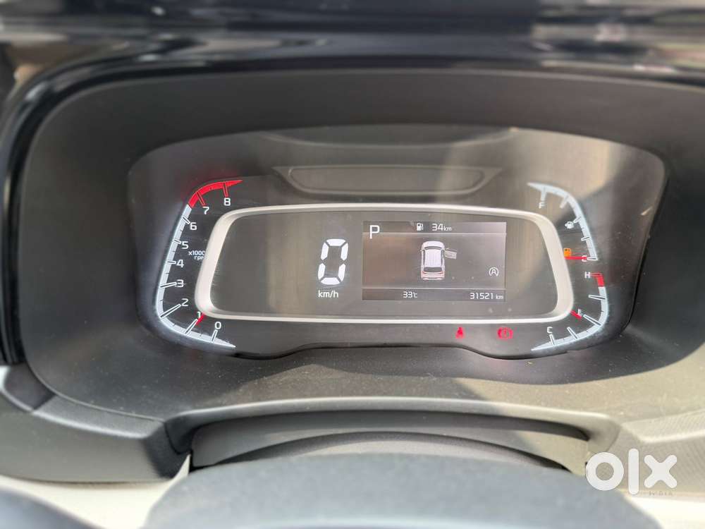 Kia Sonet Htx D, 2023, Petrol