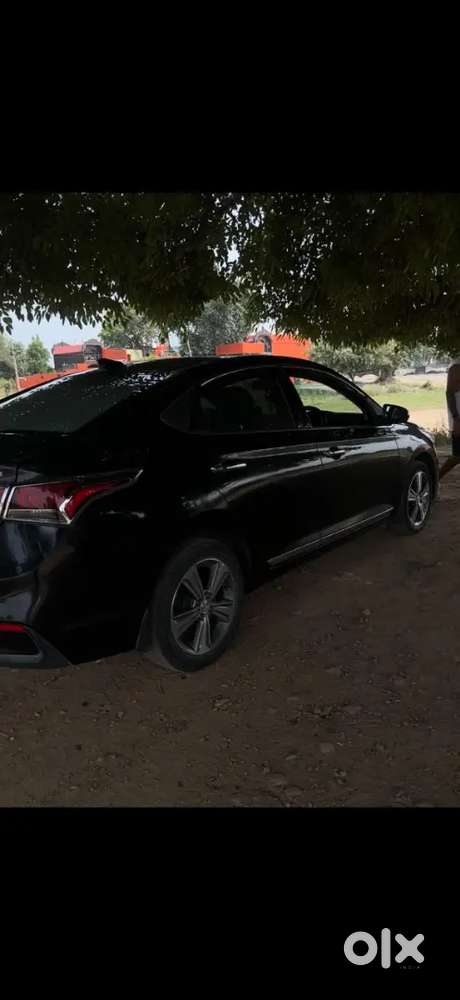 Hyundai Verna 2019 In Black Colour.