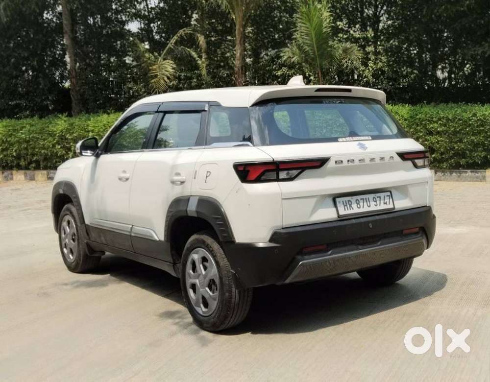 Maruti Suzuki Brezza 1.5 Lxi Smart Hybrid, 2025, Petrol