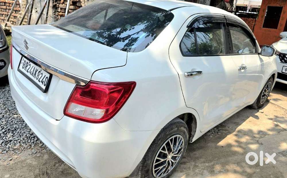 Maruti Suzuki Dzire 1.2 Vxi Cng, 2023, Cng & Hybrids