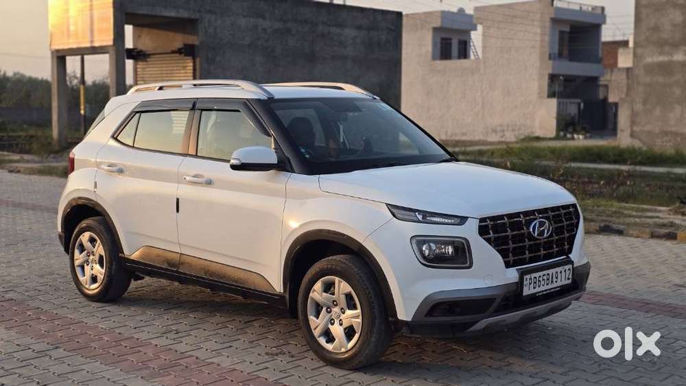 Hyundai Venue 1.2 S Plus, 2021, Petrol