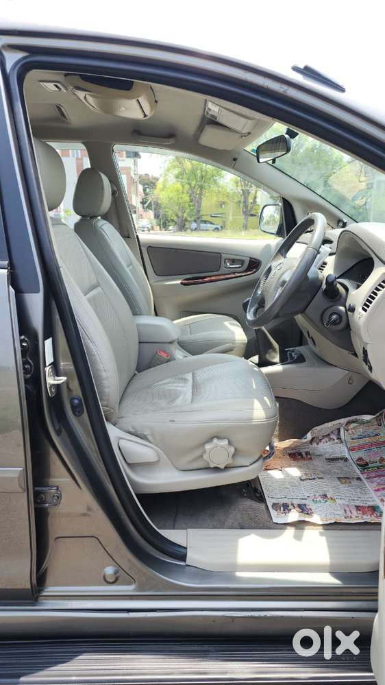 Toyota Innova 2.5 V 7 Str, 2013, Diesel