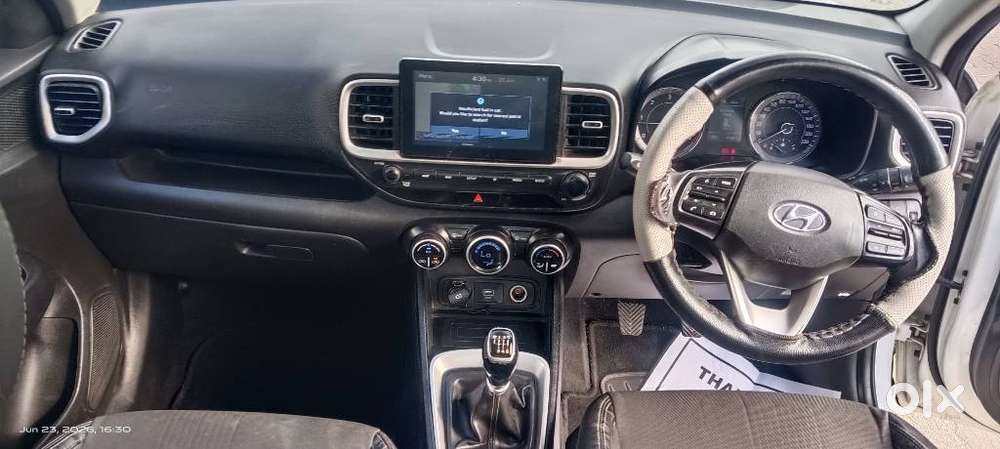 Hyundai Venue Sx (o) Mt 1.5 Diesel, 2020
