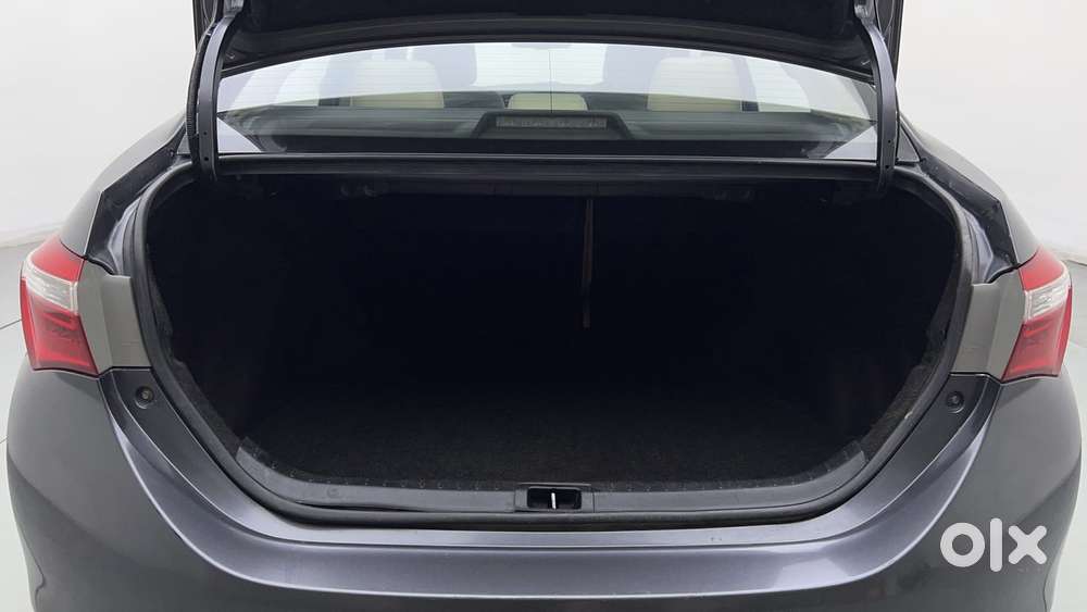 Toyota Corolla Altis 1.8 Gl, 2015, Petrol