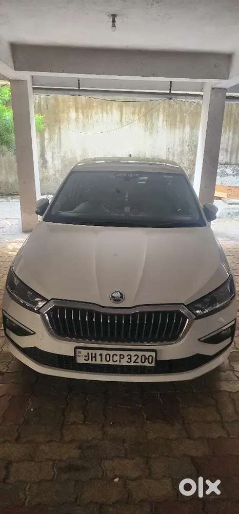 Skoda Slavia 2023 Petrol Well Maintained