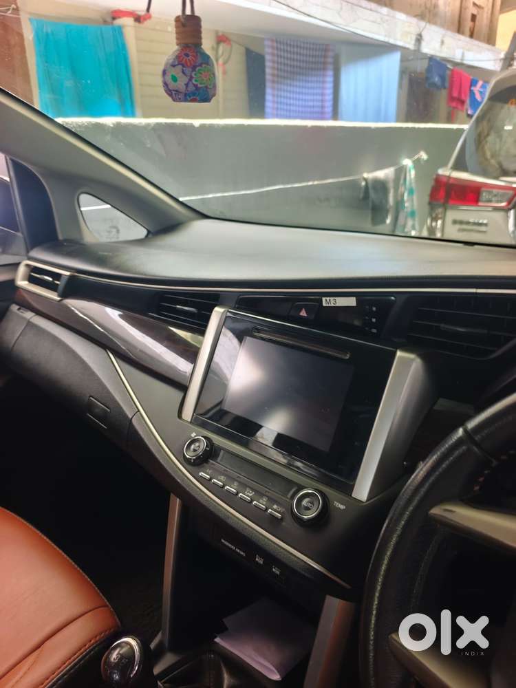 Toyota Innova Crysta 2.4 V 7 Str, 2017, Diesel