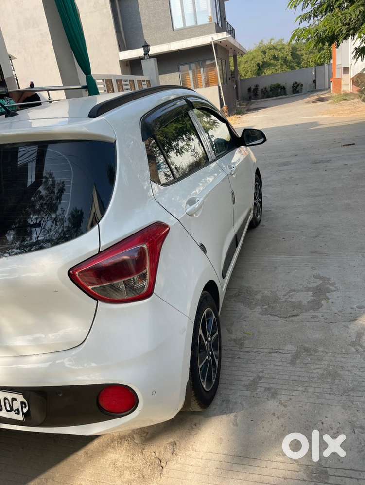 Hyundai Grand I10 Sportz Petrol 2018 Autometic