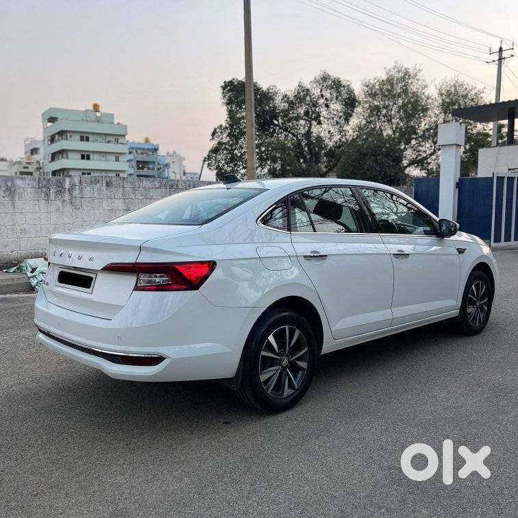 Skoda Slavia 1.0 Tsi Style At, 2024, Petrol