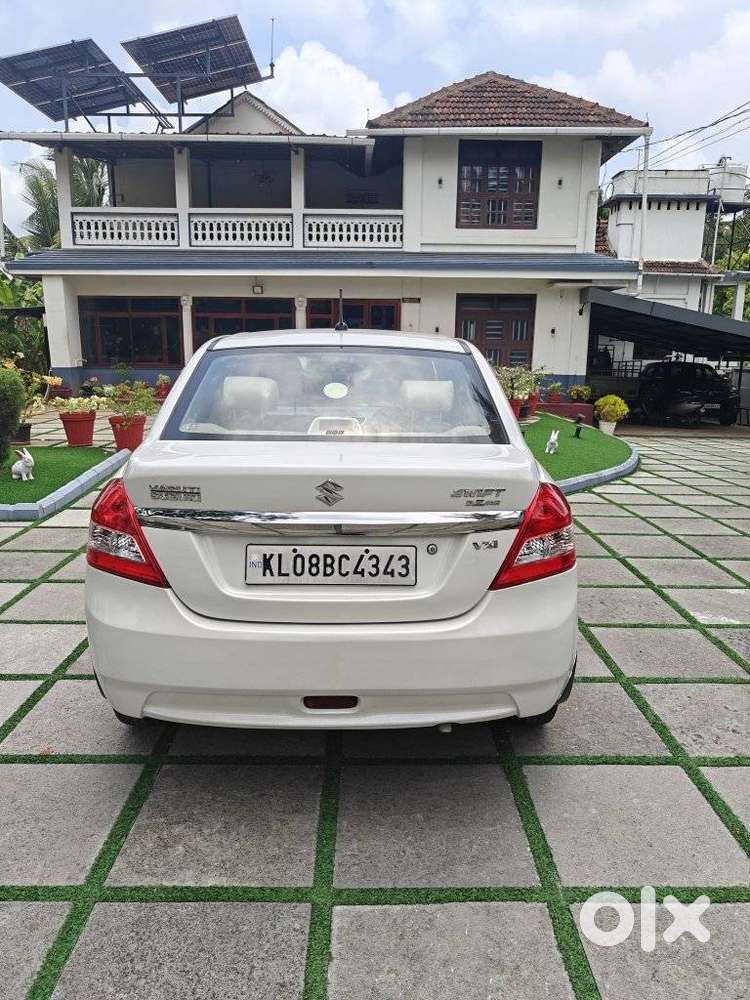 Maruti Suzuki Swift Dzire 1.2 Vxi Bsiv, 2014, Petrol