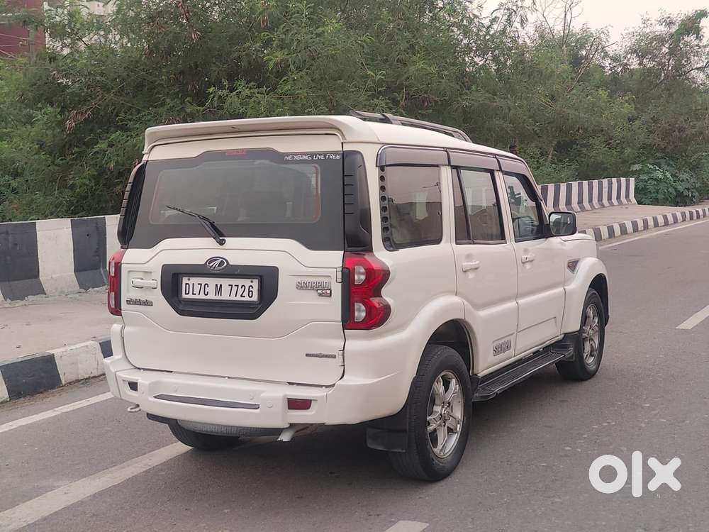 Mahindra Scorpio S8, 2017, Diesel