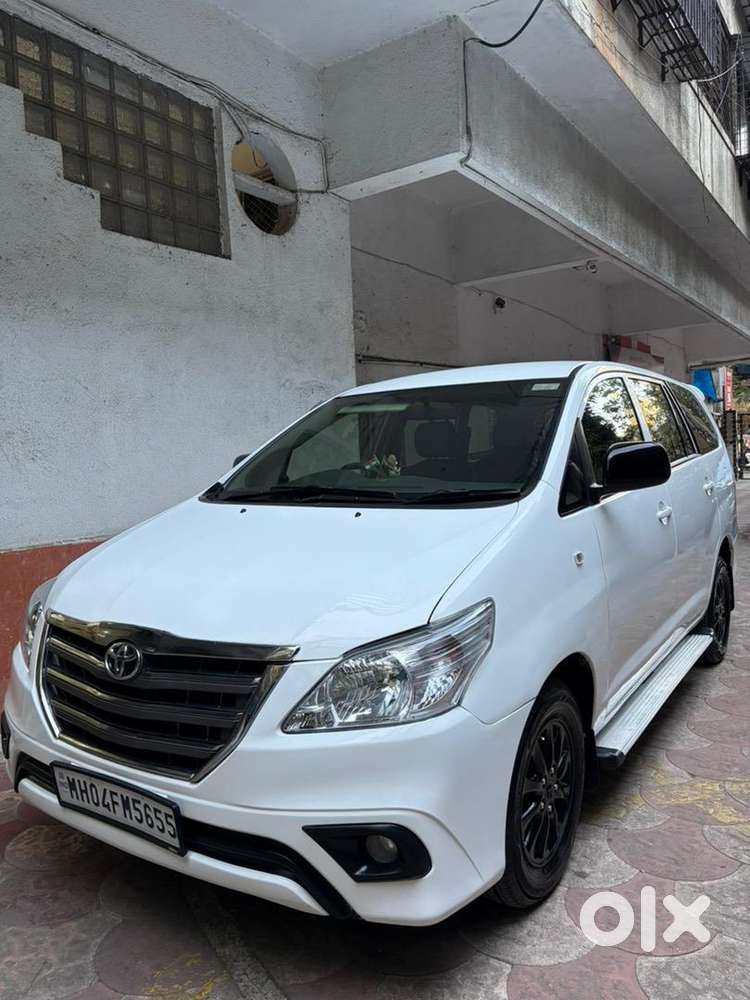 Toyota Innova 2012 Diesel Well Maintained