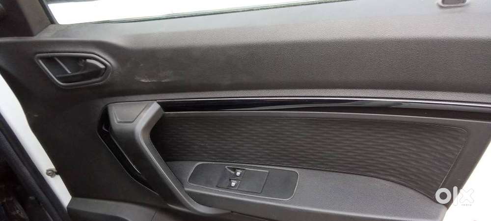 Renault Kiger Rxe, 2022, Petrol
