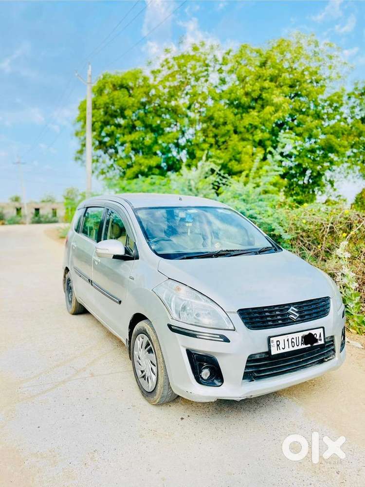 Maruti Suzuki Ertiga 2015 Diesel 90701 Km Driven