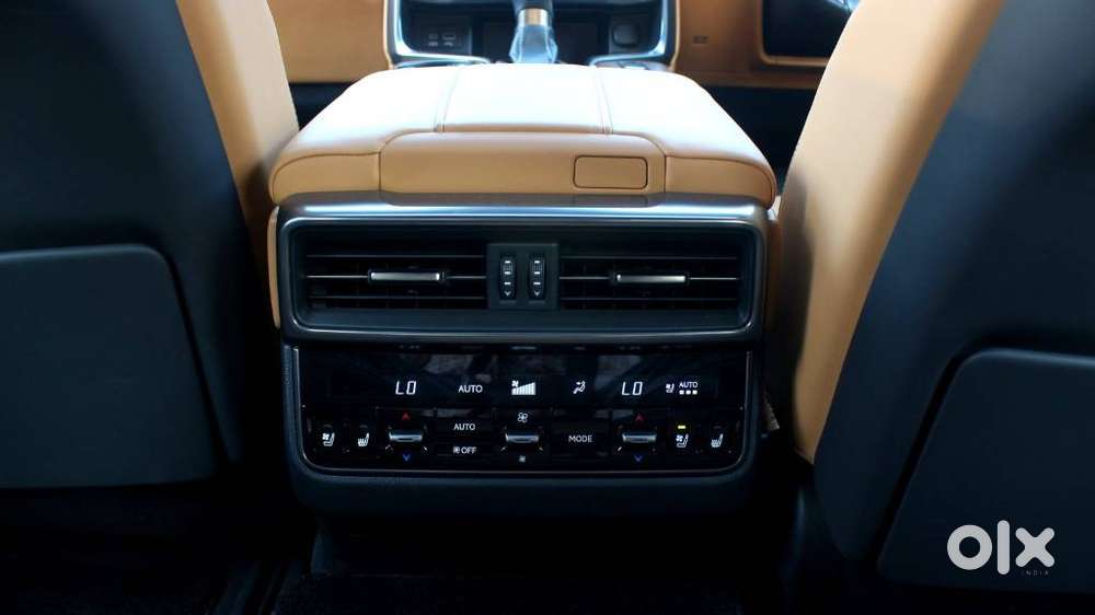 Lexus Lx 500d, 2025
