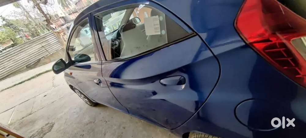Hyundai Eon 0.8 Sportz 2015