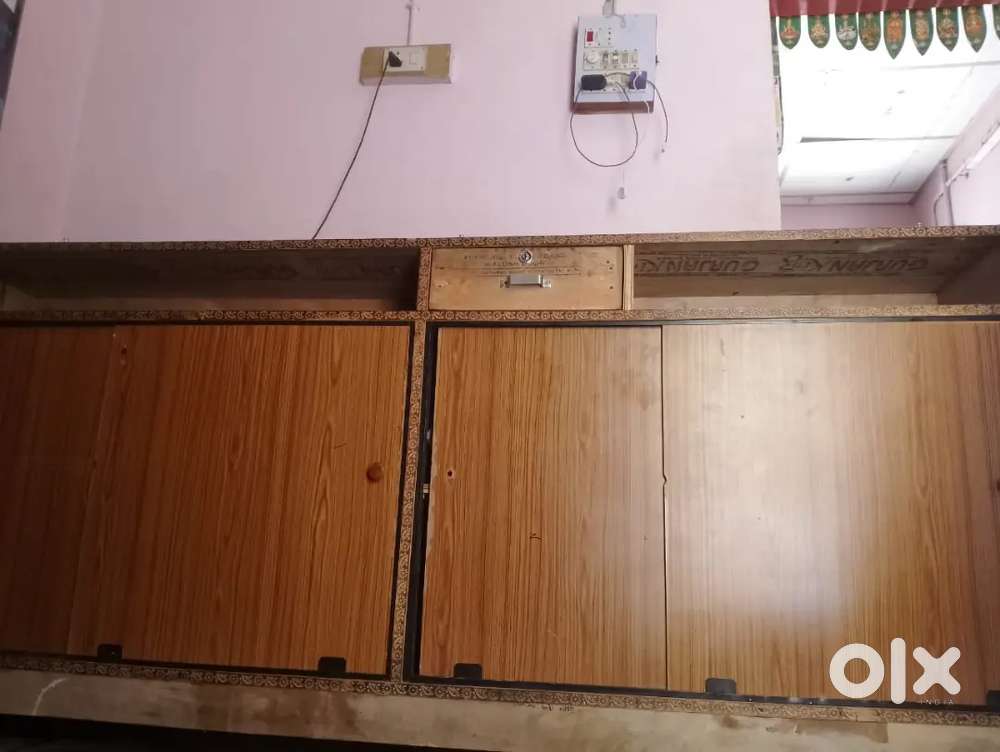 Shope counter