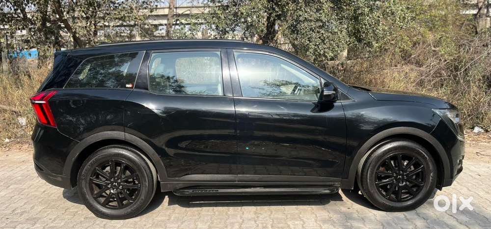 Mahindra Xuv700 2.0 Ax 7 Petrol At Str, 2024, Petrol
