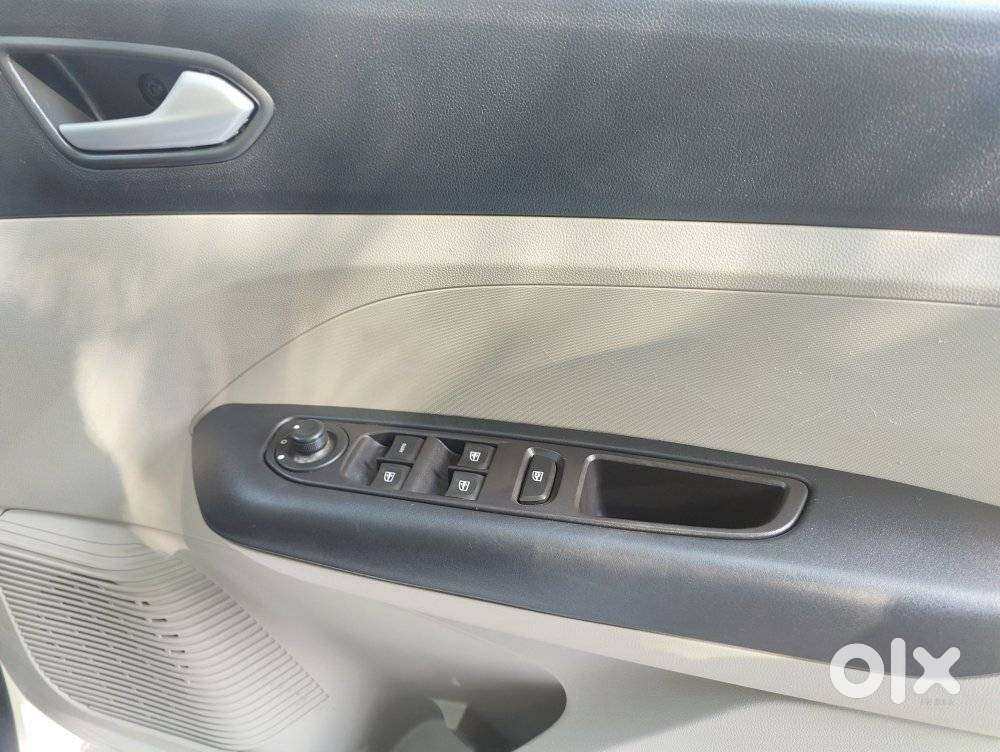 Renault Triber Rxz Easy-r Amt, 2023, Petrol