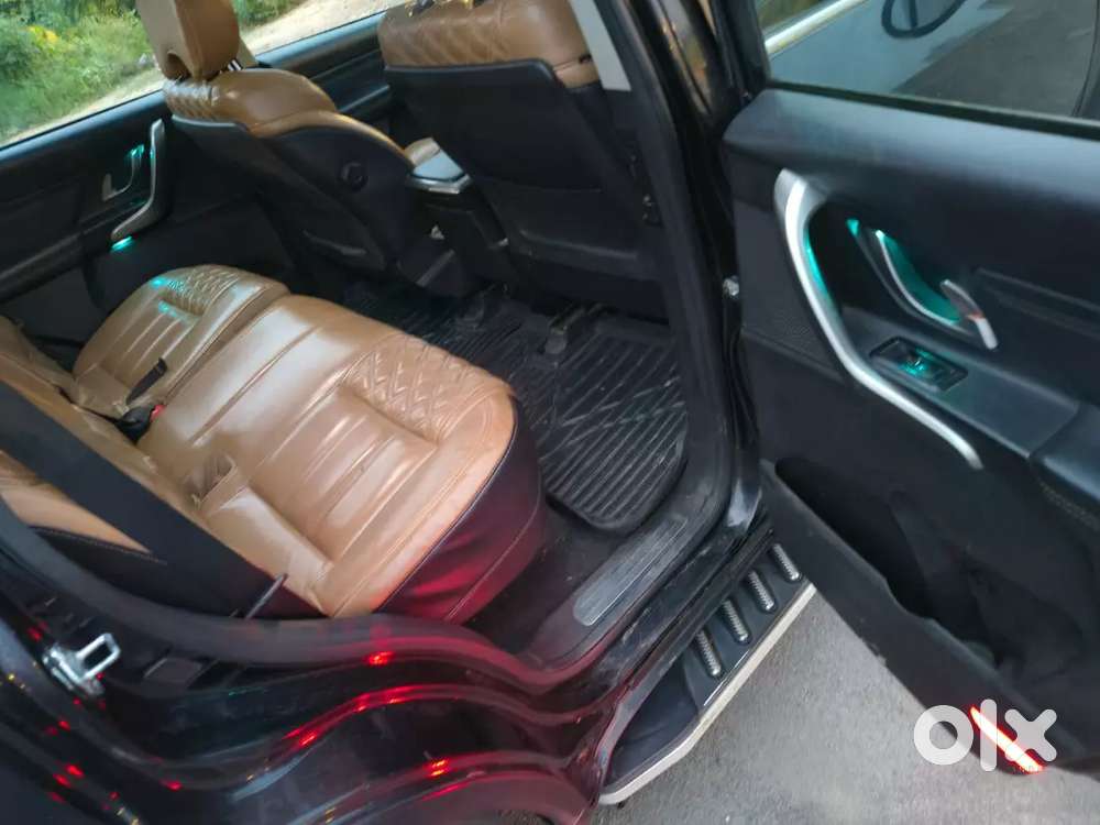 Mahindra Xuv500 2020 W11