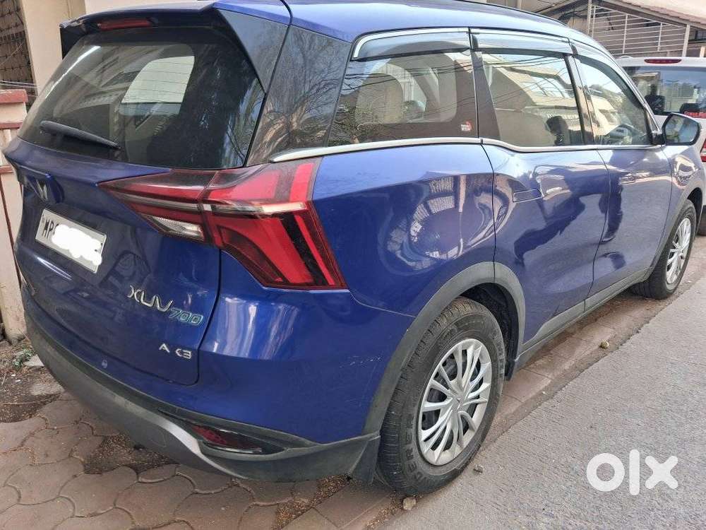 Mahindra Xuv700 2.0 Ax 3 Petrol At 5 Str, 2023, Petrol