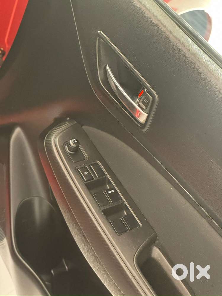 Maruti Suzuki Swift Vxi 1.2 Abs Bs-iv, 2019, Petrol