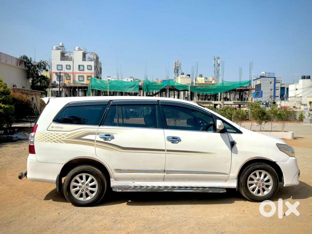 Toyota Innova 2014 Diesel Well Maintained