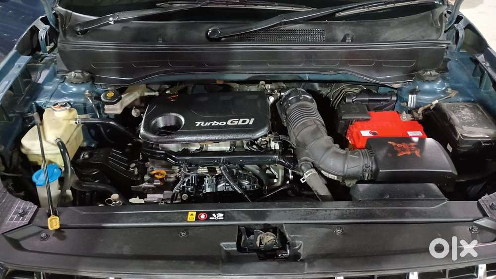 Hyundai Venue 2020 Petrol Well Maintained