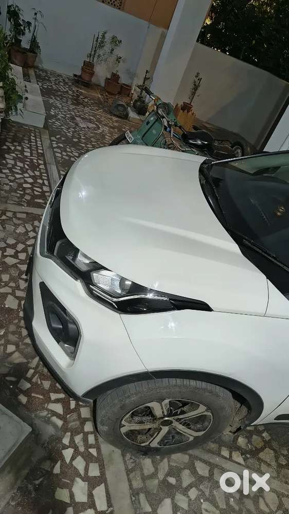 Tata Nexon Xz Plus Hs Diesel