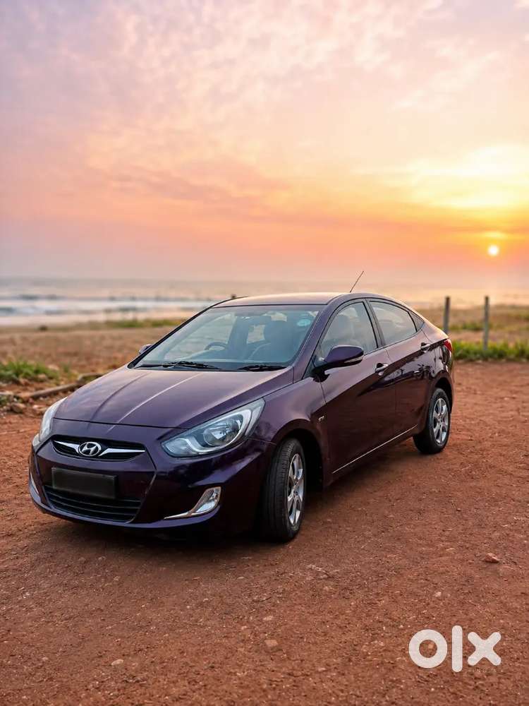 Hyundai Verna Ex 1.6 Petrol 2012