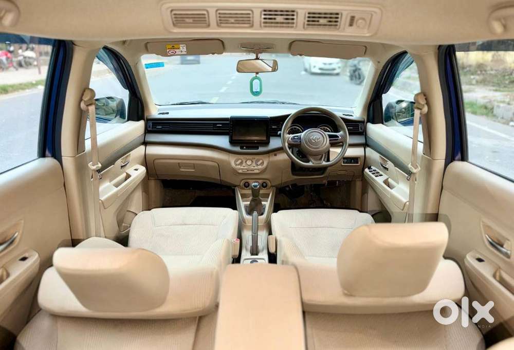 Toyota Rumion S Cng, 2025, Cng & Hybrids