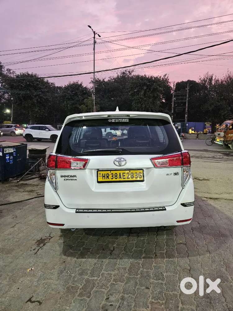 Toyota Innova Crysta 2023 Petrol 68000 Km Driven