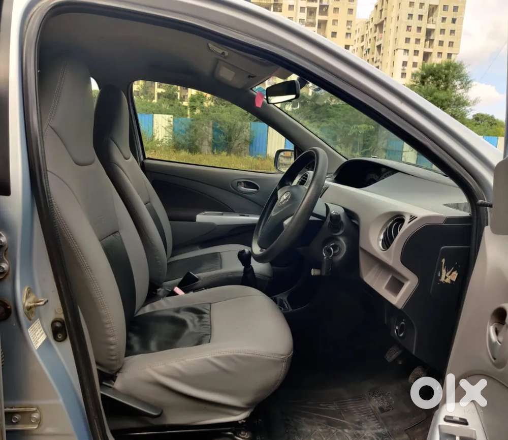 Toyota Etios 1.5 V, 2011, Petrol