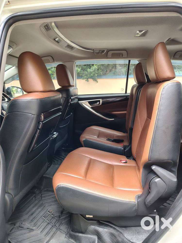 Toyota Innova Crysta