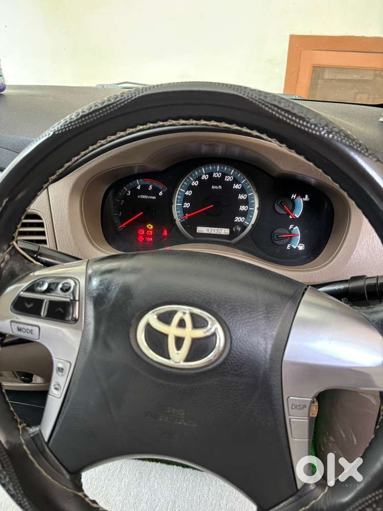 Toyota Innova 2016 Diesel Well Maintained