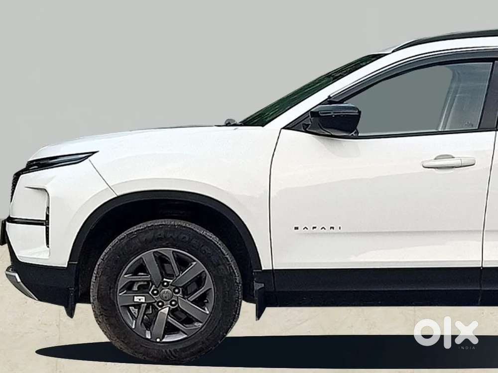 Tata Safari Pure Plus At, 2025, Diesel