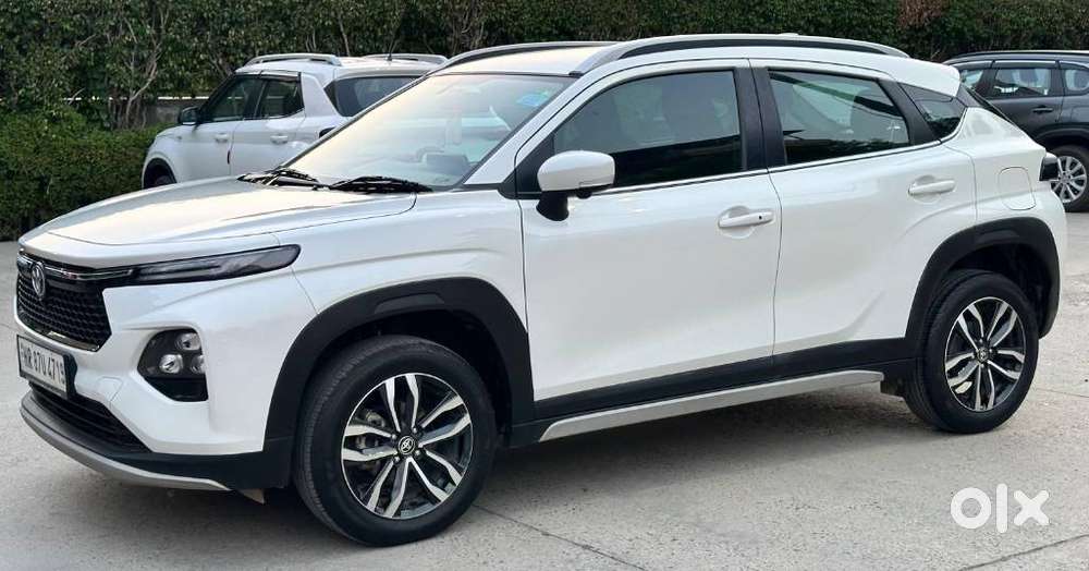 Toyota Urban Cruiser Taisor V 1.0 Petrol Mt, 2025, Petrol