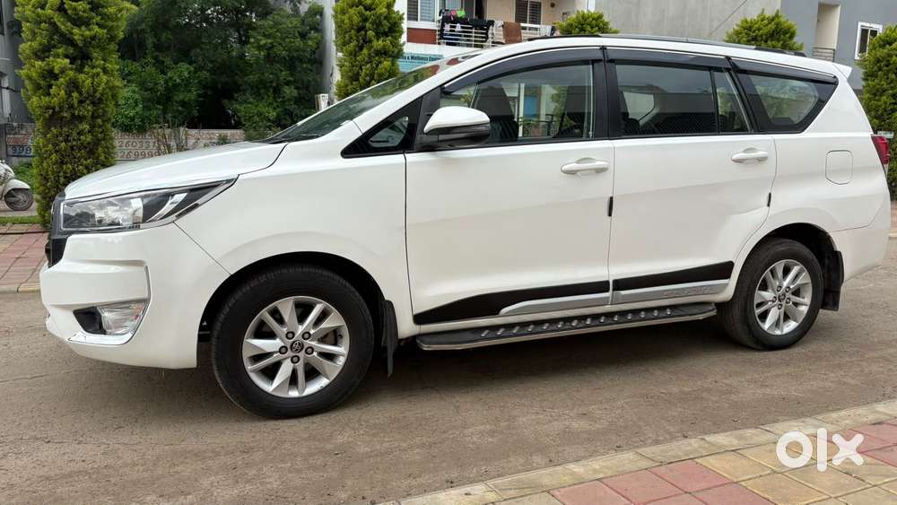 Toyota Innova Crysta 2.4 Gx Mt, 2019, Diesel