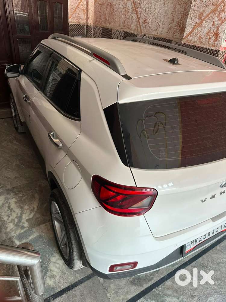 Hyundai Venue Petrol 2021