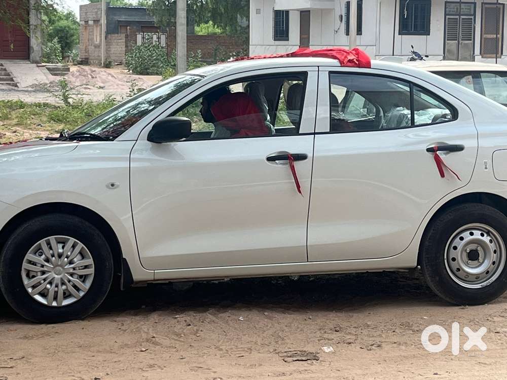 Maruti Suzuki Dzire Petrol 2025