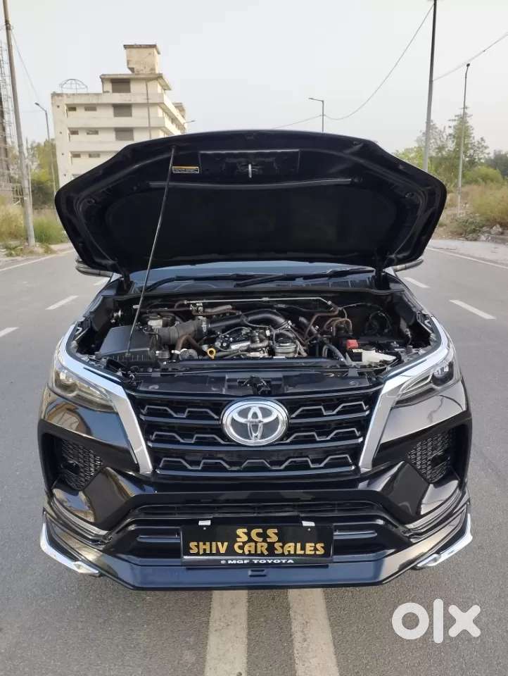 Toyota Fortuner 4x2 At 2.7 Petrol, 2025, Petrol